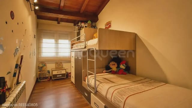 3 quarto Moradia em Banda para venda em Val de San Vicente com garagem - 250 000 € (Ref: 9958431)