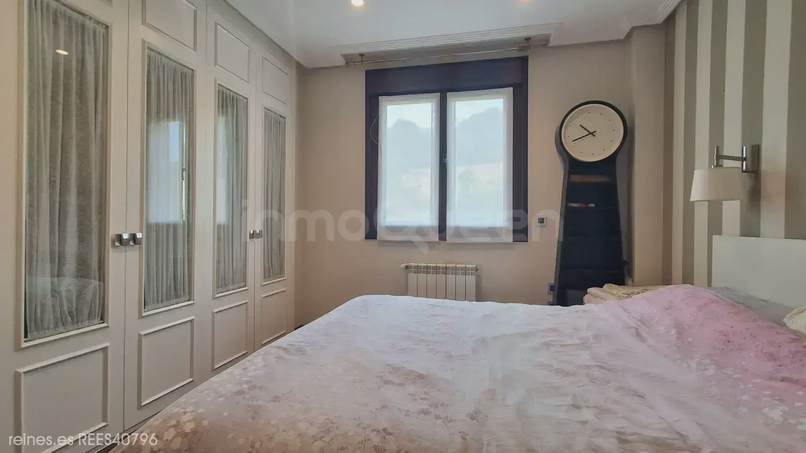 5 bedroom Villa for sale in Oviedo with pool garage - € 650,000 (Ref: 9961874)