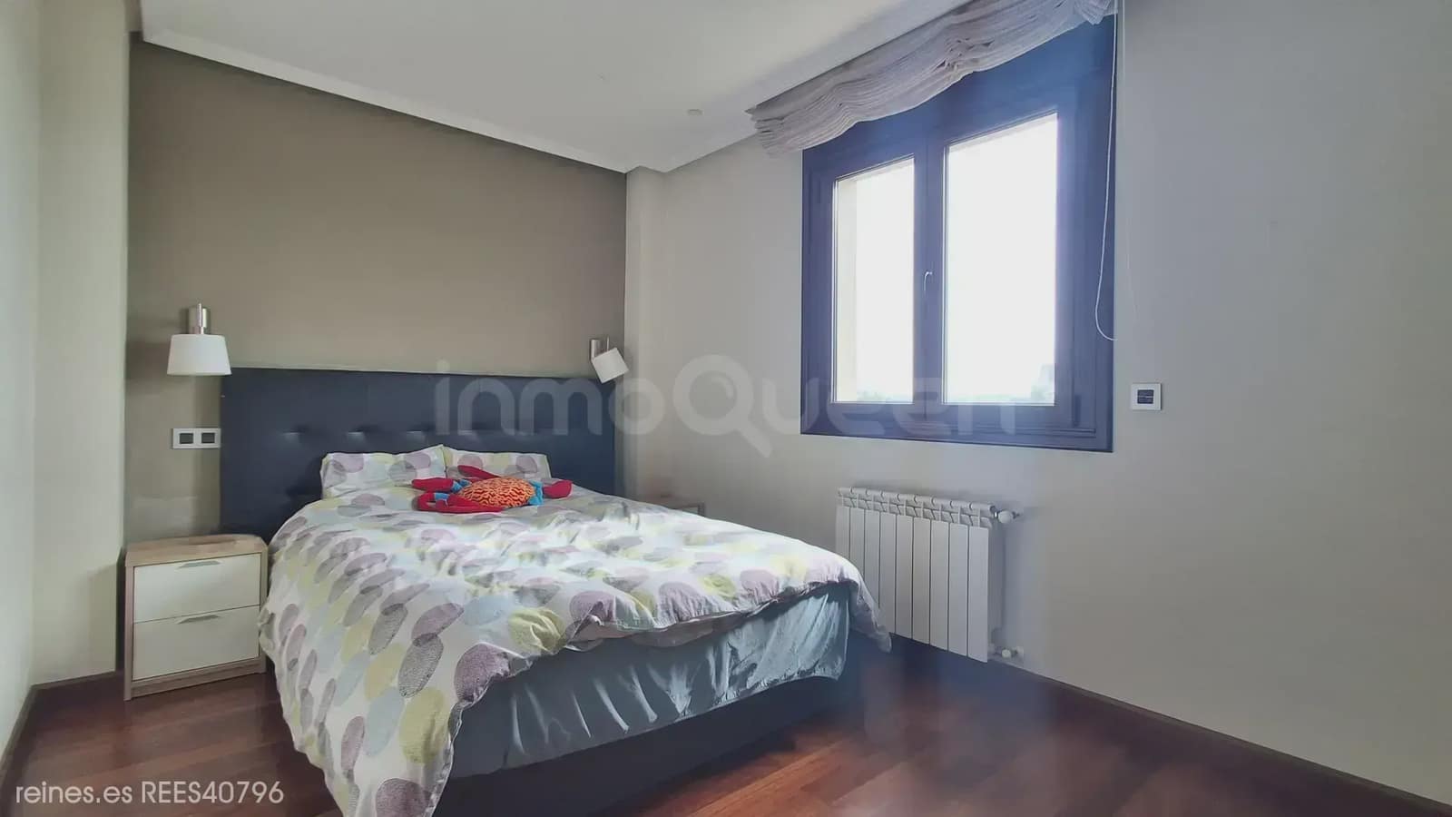 5 bedroom Villa for sale in Oviedo with pool garage - € 650,000 (Ref: 9961874)