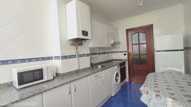 2 slaapkamer Flat te huur in Grado - € 600 (Ref: 9968860)