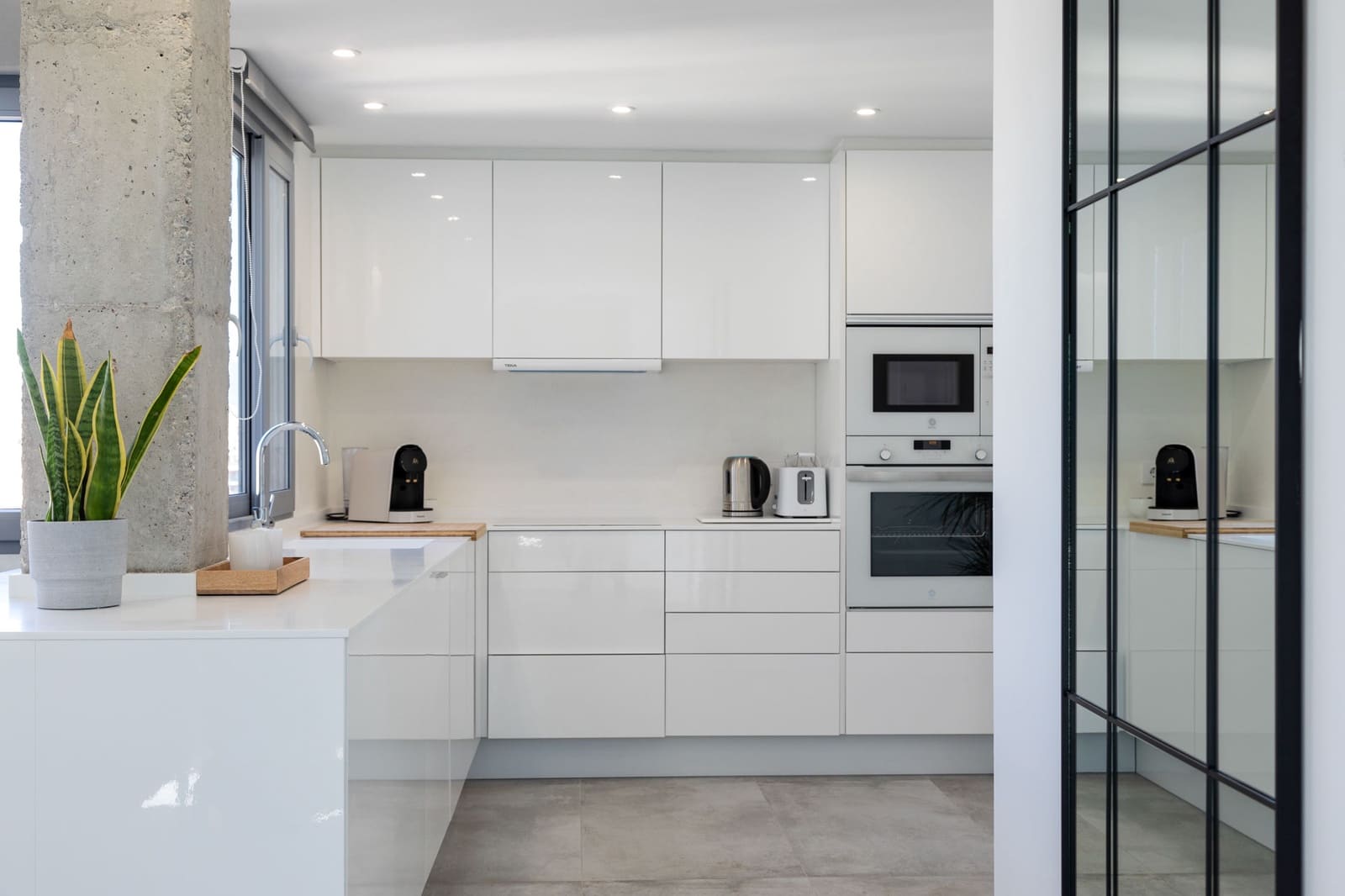 4 Zimmer Apartment zu vermieten in Palma de Mallorca mit Garage - 4.500 € (Ref: 10141580)