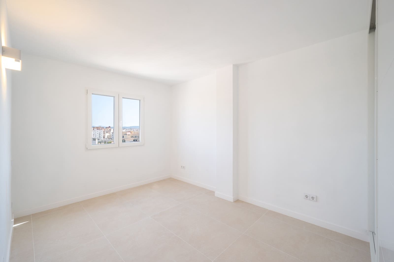 5 bedroom Apartment for rent in Palma de Mallorca with garage - € 3,000 (Ref: 9158242)