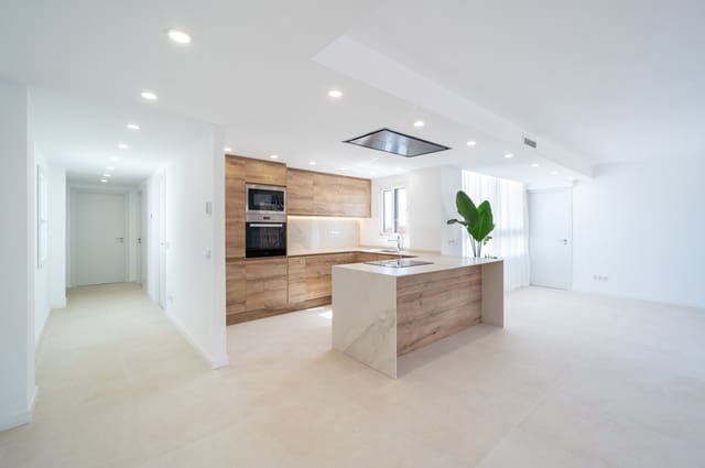 5 soveværelse Lejlighed til leje i El Mercat, Palma de Mallorca med garage - € 3.400 (Ref: 9158242)