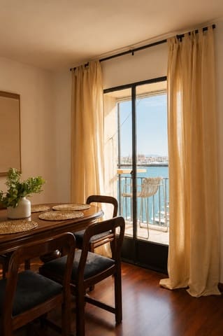 3 bedroom Flat for rent in Palma de Mallorca with garage - € 2,400 (Ref: 9958958)