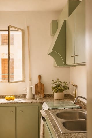 3 bedroom Flat for rent in Palma de Mallorca with garage - € 2,400 (Ref: 9958958)