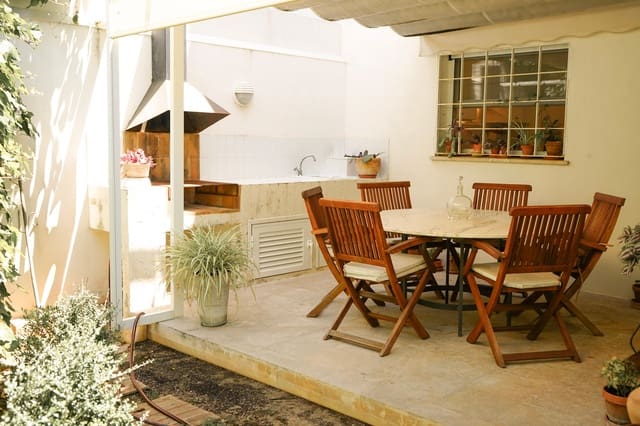 3 soverom Hus til salgs i Palma de Mallorca med svømmebasseng garasje - € 2 380 000 (Ref: 9958959)
