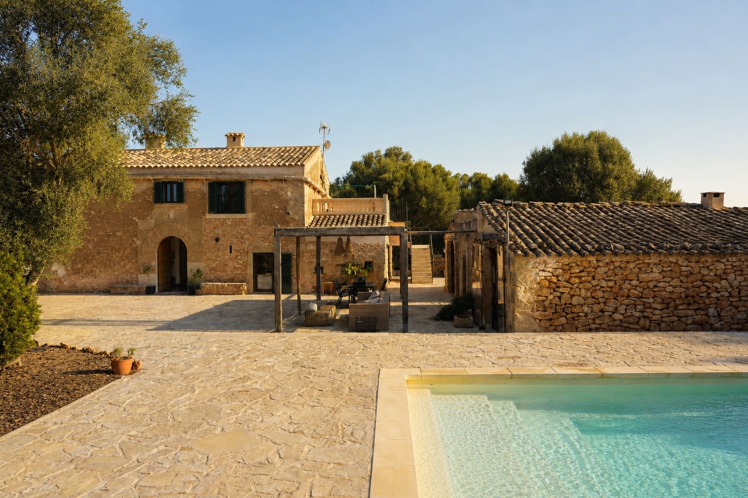 5 Zimmer Finca/Landgut zu vermieten in Llucmajor mit Pool Garage - 4.200 € (Ref: 9968644)