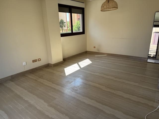 2 makuuhuone Asunto myytävänä paikassa Simancas, Madrid kaupunki mukana uima-altaan 
autotalli - 625 000 € (Ref: 9153615)