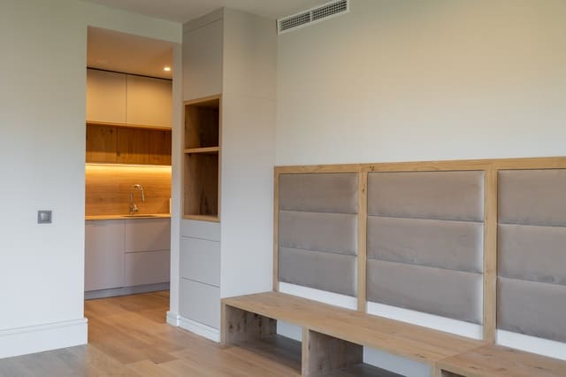 3 bedroom Flat for sale in Barcelona city - € 1,280,000 (Ref: 10024853)