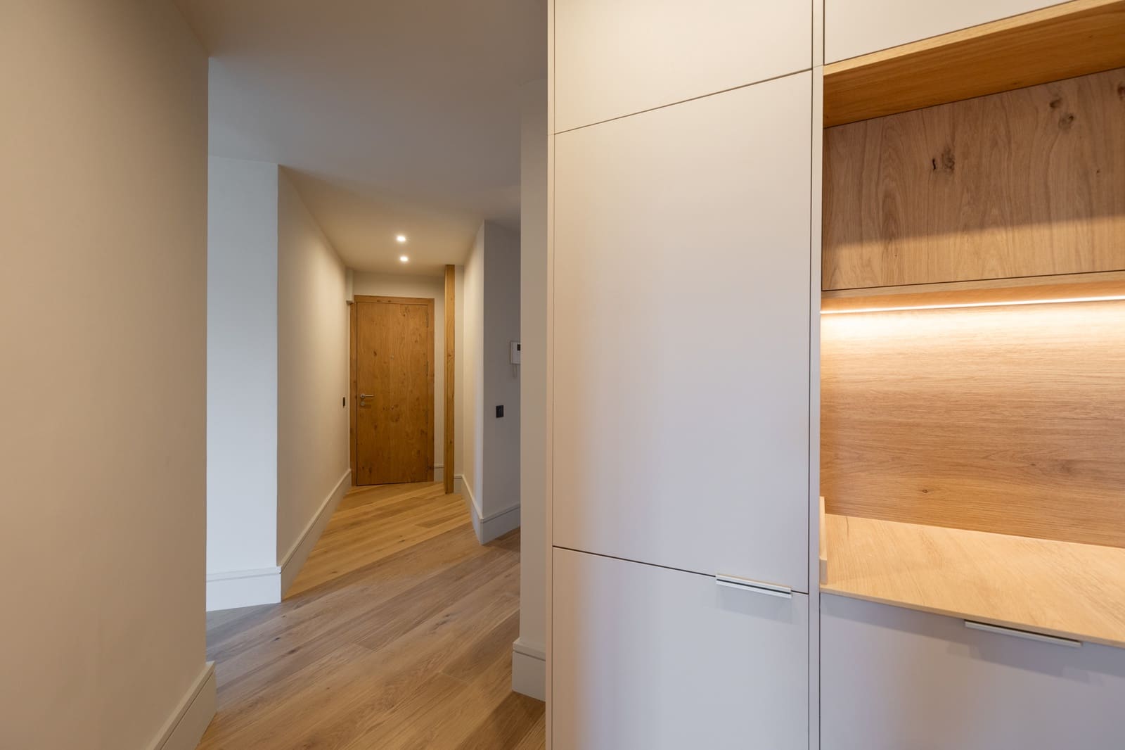 3 bedroom Flat for sale in Barcelona city - € 1,280,000 (Ref: 10024853)