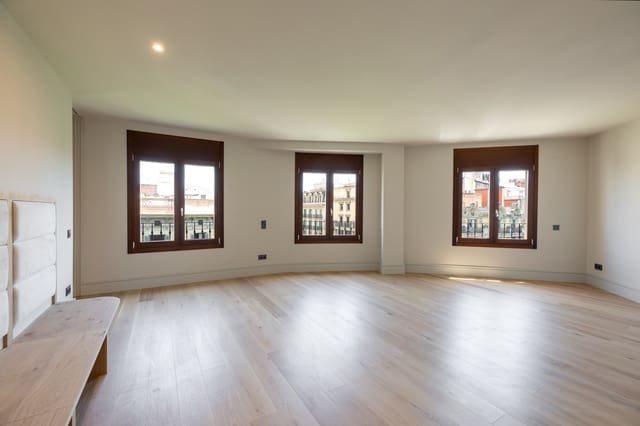 3 bedroom Flat for sale in Barcelona city - € 1,280,000 (Ref: 10024853)
