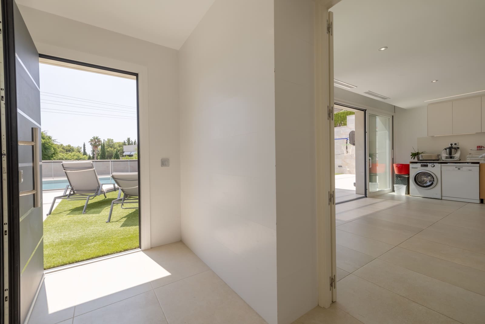 5 soverom Villa til salgs i Tarragona by med svømmebasseng garasje - € 1 550 000 (Ref: 9144654)