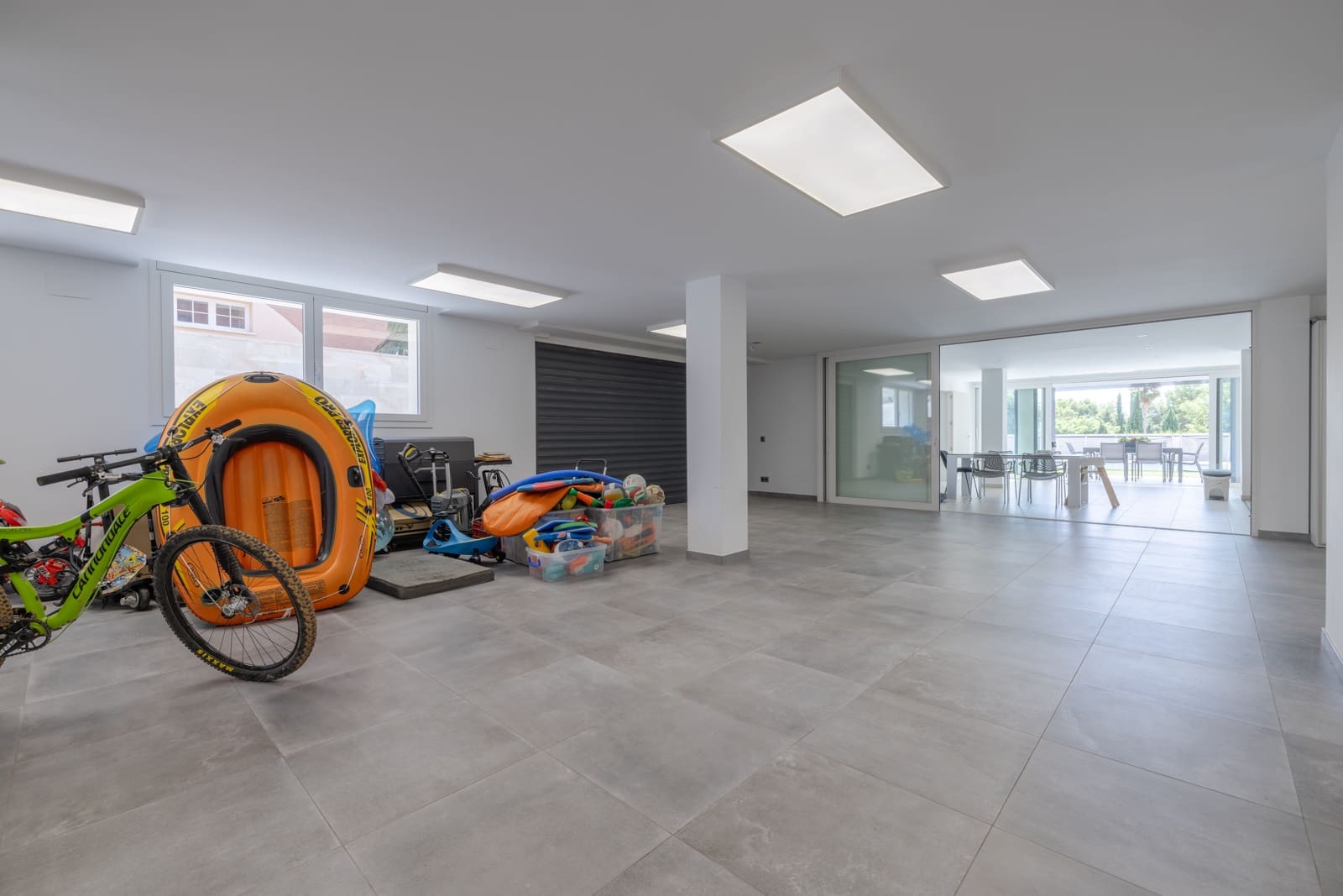 5 soverom Villa til salgs i Tarragona by med svømmebasseng garasje - € 1 550 000 (Ref: 9144654)