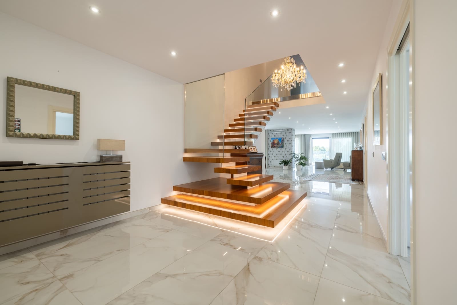 5 soverom Villa til salgs i Tarragona by med svømmebasseng garasje - € 1 550 000 (Ref: 9144654)