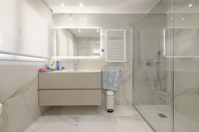 5 bedroom Villa for sale in Tarragona city with pool garage - € 1,550,000 (Ref: 9144654)