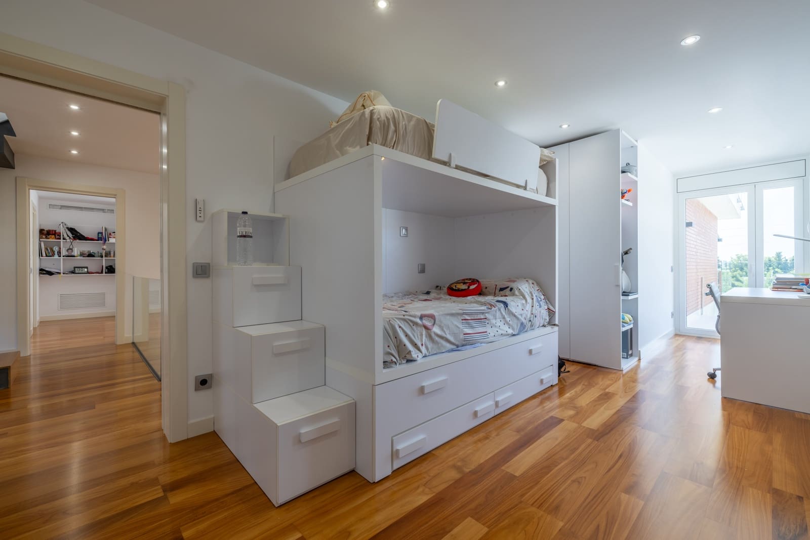 5 soverom Villa til salgs i Tarragona by med svømmebasseng garasje - € 1 550 000 (Ref: 9144654)