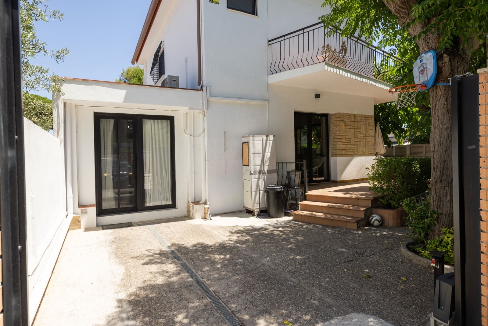 5 quarto Moradia para venda em Castelldefels com garagem - 950 000 € (Ref: 9997693)
