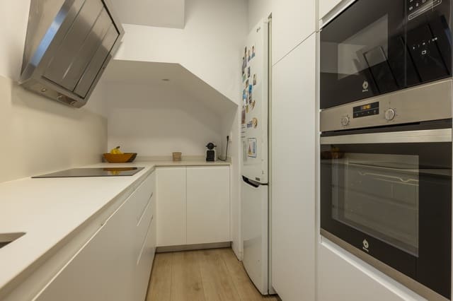 5 quarto Moradia para venda em Castelldefels com garagem - 950 000 € (Ref: 9997693)