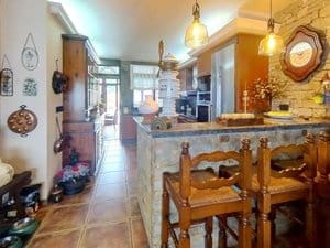 4 soveværelse Byhus til salg i Arteixo - € 485.000 (Ref: 9151597)