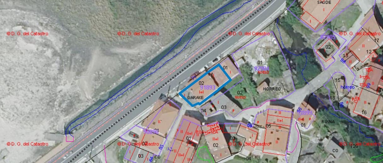 Casa de 6 habitaciones en Carnota en venta - 260.000 € (Ref: 9366833)