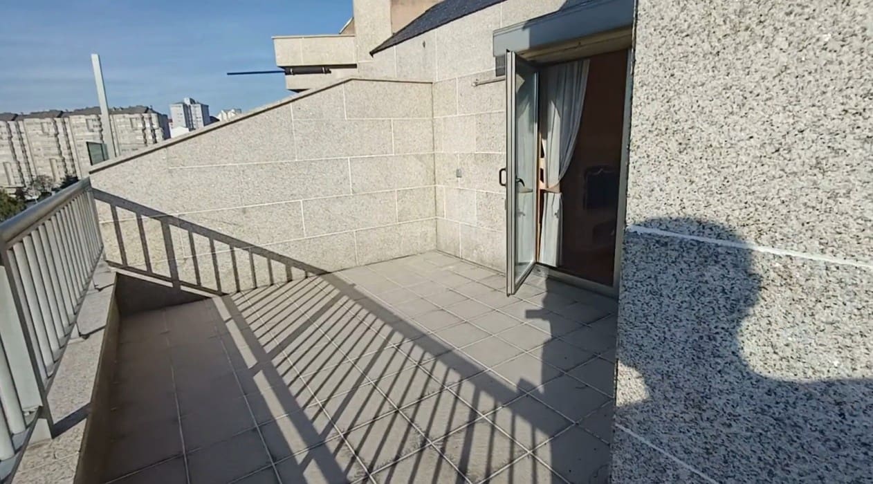 2 Zimmer Penthouse zu verkaufen in A Coruna Stadt mit Garage - 650.000 € (Ref: 9366909)