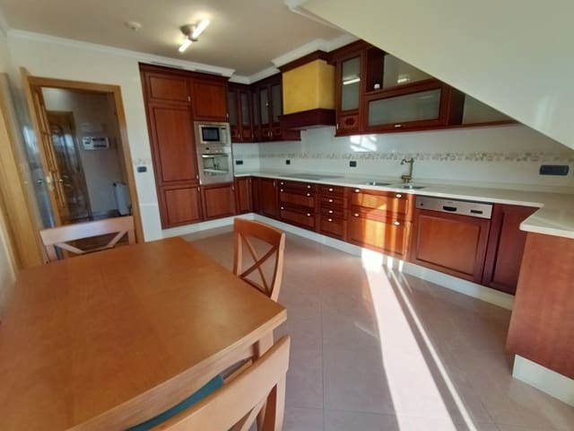 2 slaapkamer Penthouse te koop in A Coruña stad met garage - € 650.000 (Ref: 9366909)