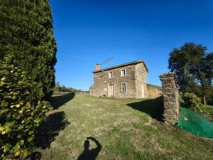 3 sovrum Villa till salu i Mesia med garage - 195 000 € (Ref: 9366910)