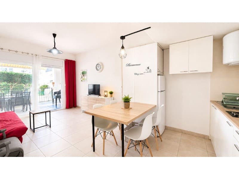 1 sypialnia Apartament na sprzedaż w Empuriabrava z basenem garażem - 194 000 € (Ref: 10042695)