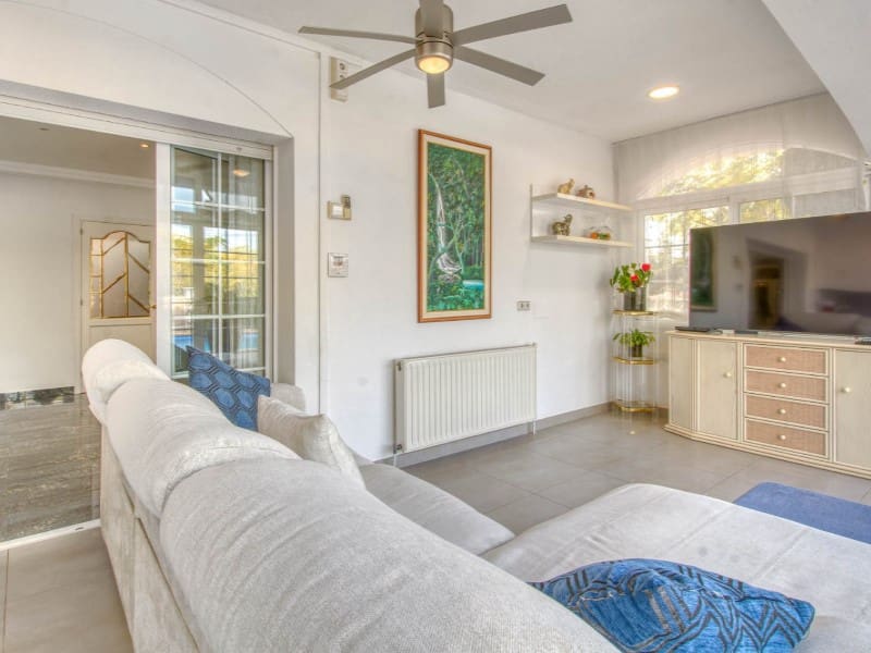 5 soverom Rekkehus til salgs i Empuriabrava med garasje - € 780 000 (Ref: 9175090)