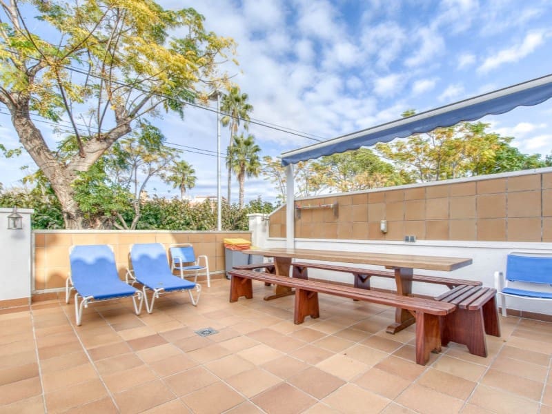 5 soverom Rekkehus til salgs i Empuriabrava med garasje - € 780 000 (Ref: 9175090)