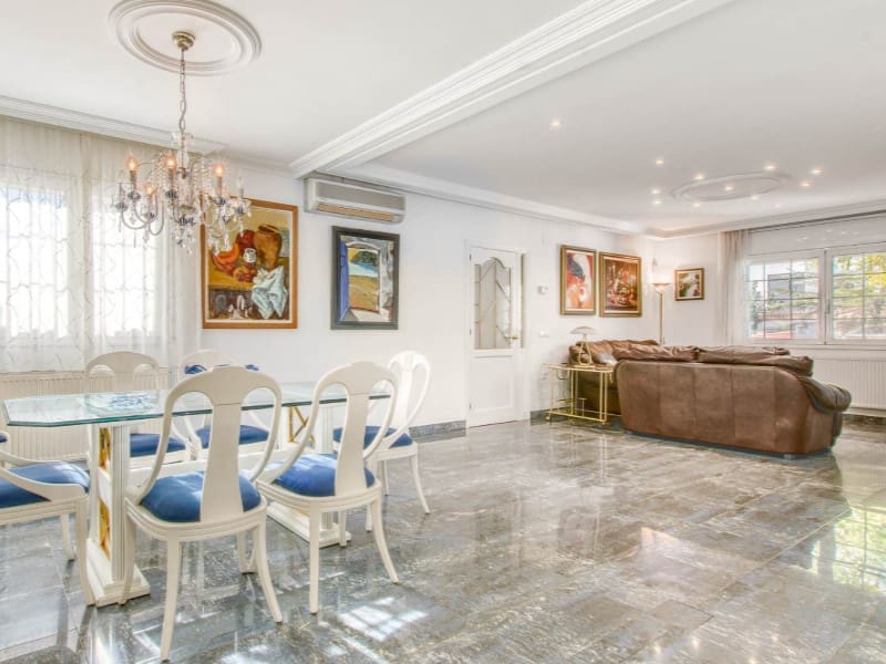 5 soverom Rekkehus til salgs i Empuriabrava med garasje - € 780 000 (Ref: 9175090)