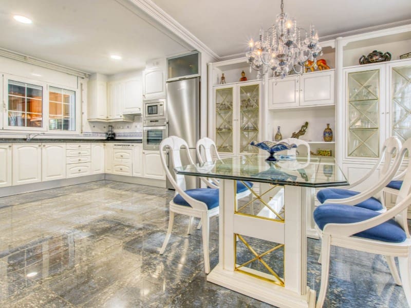 5 soverom Rekkehus til salgs i Empuriabrava med garasje - € 780 000 (Ref: 9175090)