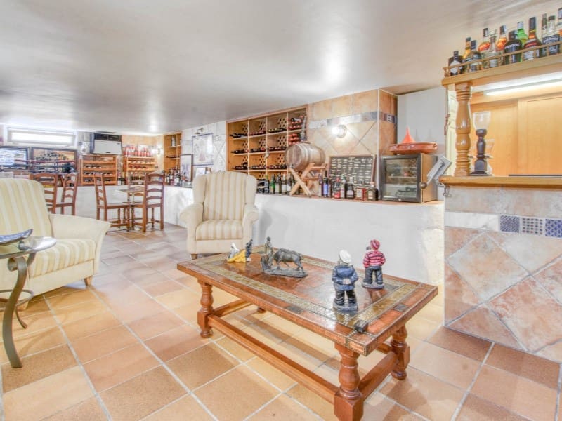 5 soverom Rekkehus til salgs i Empuriabrava med garasje - € 780 000 (Ref: 9175090)