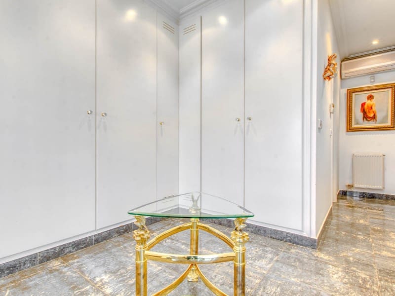 5 soverom Rekkehus til salgs i Empuriabrava med garasje - € 780 000 (Ref: 9175090)