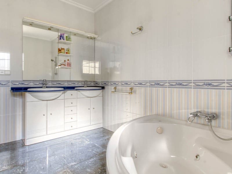 5 soverom Rekkehus til salgs i Empuriabrava med garasje - € 780 000 (Ref: 9175090)