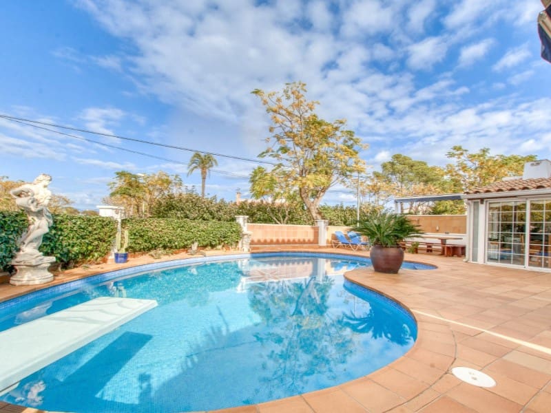 5 soverom Rekkehus til salgs i Empuriabrava med garasje - € 780 000 (Ref: 9175090)