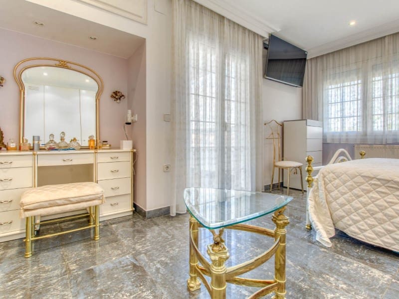 5 soverom Rekkehus til salgs i Empuriabrava med garasje - € 780 000 (Ref: 9175090)