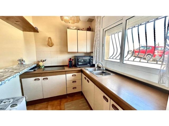 1 bedroom Apartment for sale in Roses - € 149,000 (Ref: 9175102)