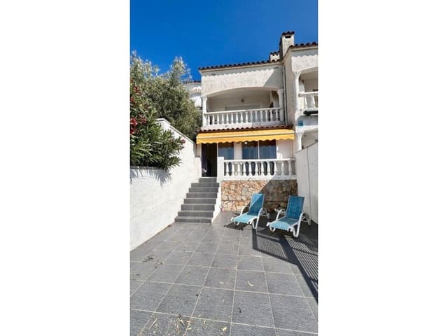 2 bedroom Apartment for sale in Empuriabrava, Castelló d'Empúries with garage - € 289,000 (Ref: 9175103)