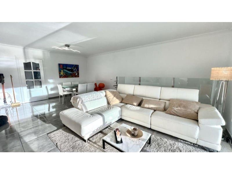 4 chambre Villa/Maison à vendre à Empuriabrava avec garage - 699 000 € (Ref: 9175104)