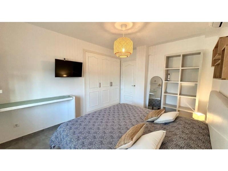 4 chambre Villa/Maison à vendre à Empuriabrava avec garage - 699 000 € (Ref: 9175104)