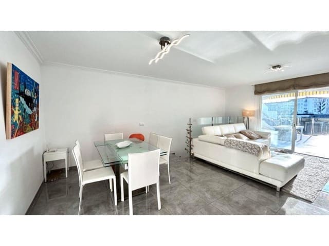 4 sypialnia Willa na sprzedaż w Empuriabrava, Castelló d'Empúries z garażem - 699 000 € (Ref: 9175104)