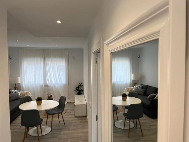 2 bedroom Apartment for sale in Empuriabrava, Castelló d'Empúries - € 260,000 (Ref: 9175105)