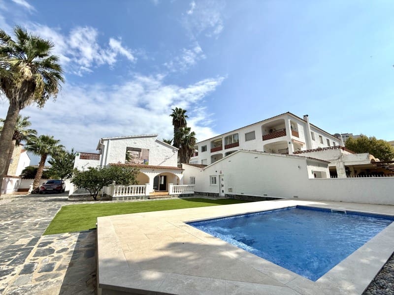 2 sypialnia Apartament na sprzedaż w Empuriabrava - 260 000 € (Ref: 9175105)