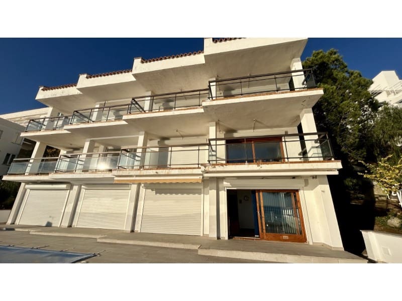 4 soveværelse Byhus til salg i Roses med garage - € 640.000 (Ref: 9175113)