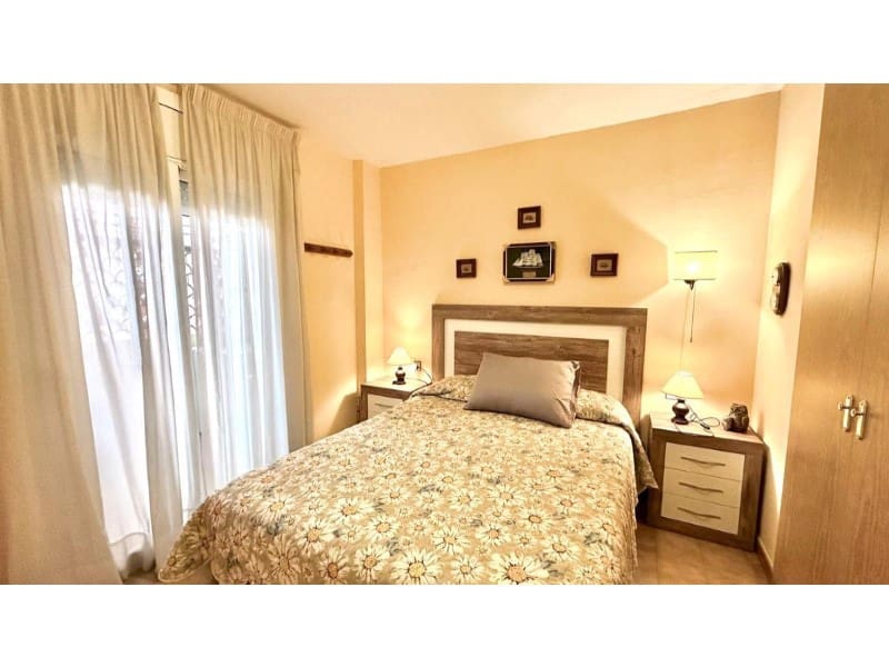 2 chambre Appartement à vendre à Empuriabrava avec garage - 220 000 € (Ref: 9175120)