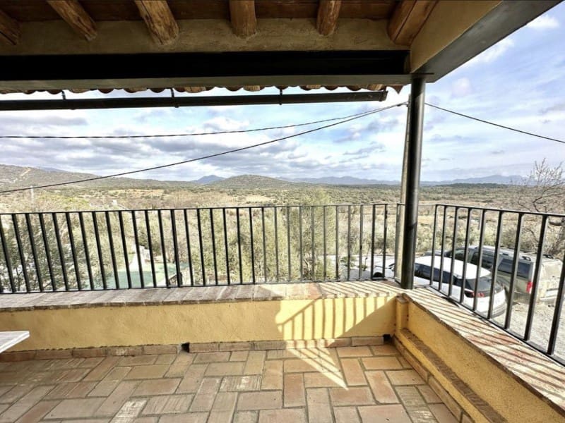 4 soveværelse Villa til salg i Capmany med swimmingpool - € 398.000 (Ref: 9175121)