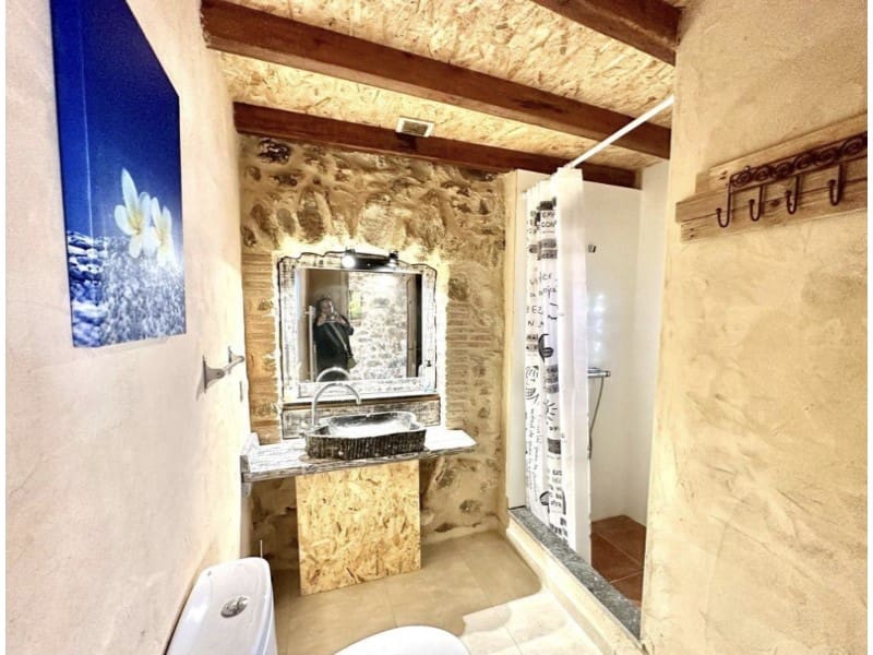 4 soveværelse Villa til salg i Capmany med swimmingpool - € 398.000 (Ref: 9175121)