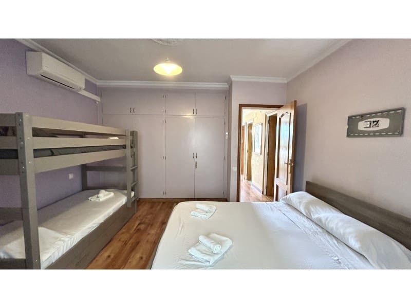 4 chambre Villa/Maison à vendre à Empuriabrava avec garage - 445 000 € (Ref: 9175124)