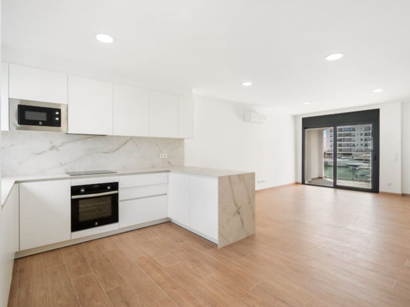 4 soveværelse Byhus til salg i Empuriabrava - € 639.000 (Ref: 9176648)